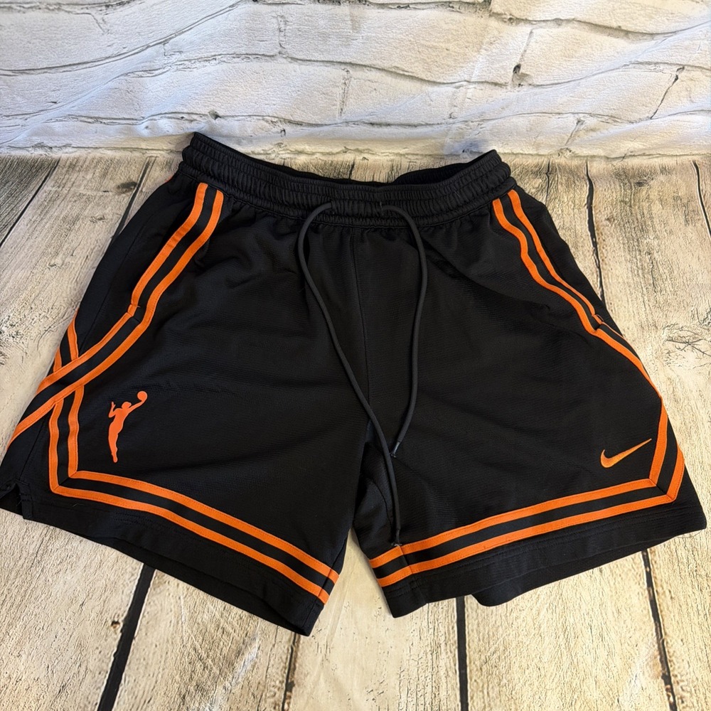 Nike Womens WNBA Shorts Size Medium Black Orange Loose Fit